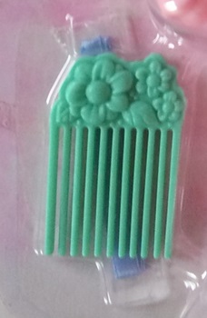 Daddy
            Meadowsweet comb and ribbon