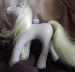 purple
          flutter pony