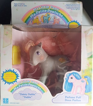 Dainty Dahlia
              MIB