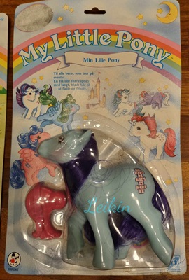 Danish carded
          Hopscotch