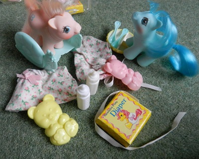 Noodles and Doodles with
          accessories