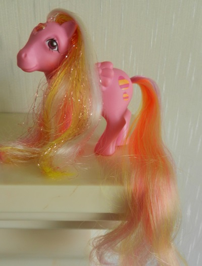 Glittering
              Gem