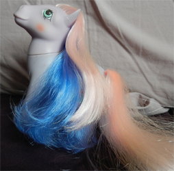 Singing
                  Pocket Variant