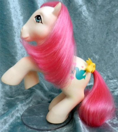 Black Eyeliner
              Truly